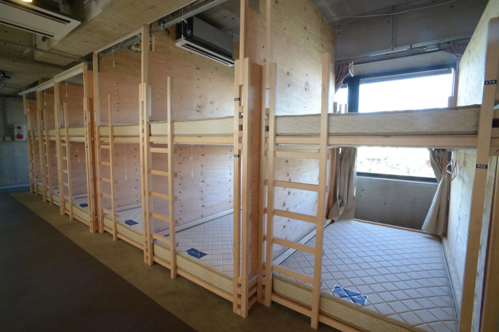 ARTnSHELTER - Hostel