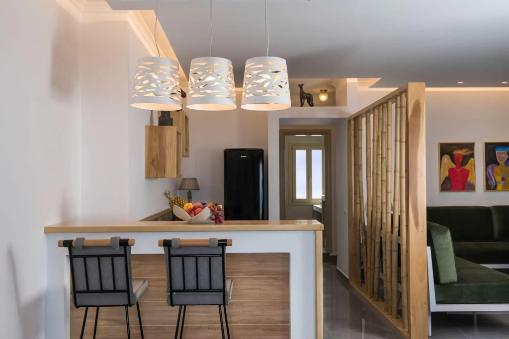 Marvarit Suites