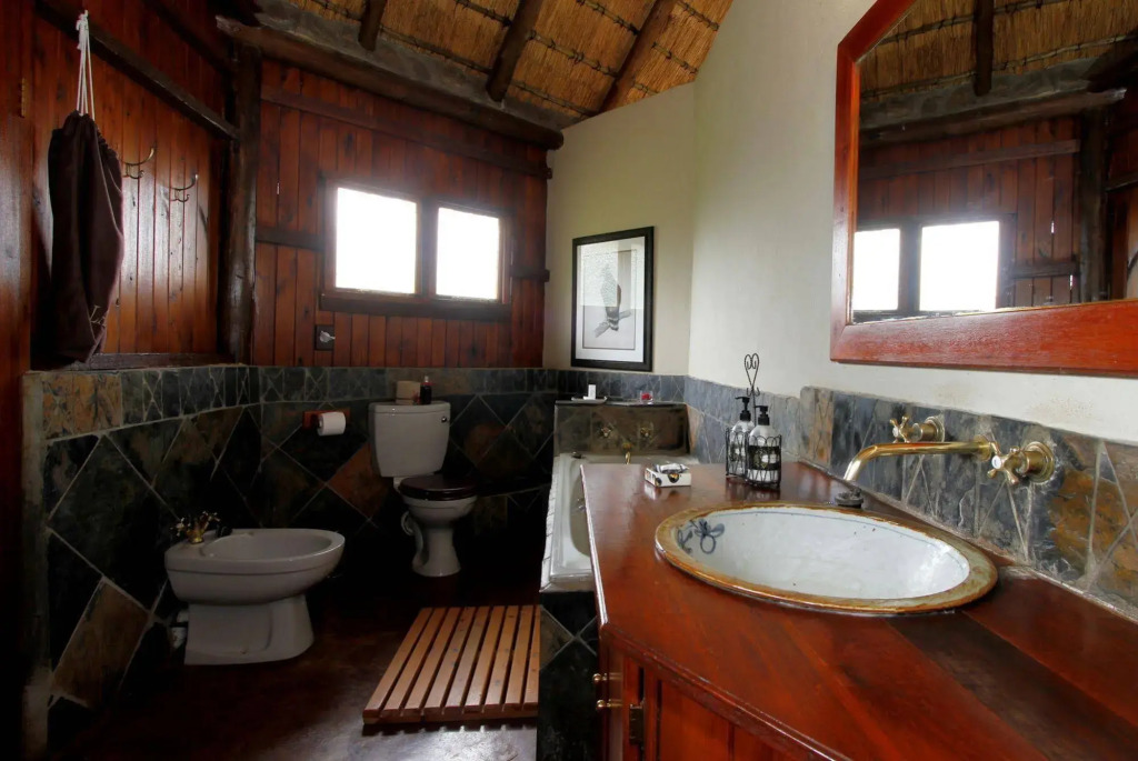 Shayamoya Tiger Fishing and Game Lodge
