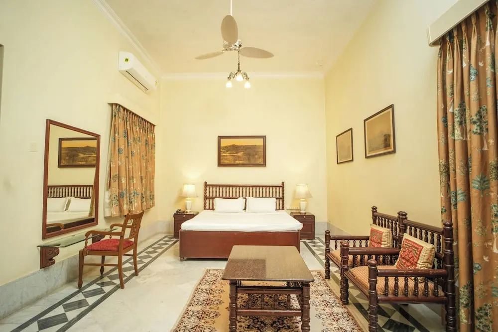 Nilambag Palace Hotel