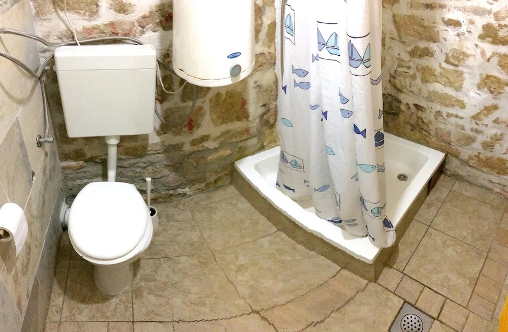 Studio in Betina, With Furnished Terrace and Wifi - 60 m From the Beac