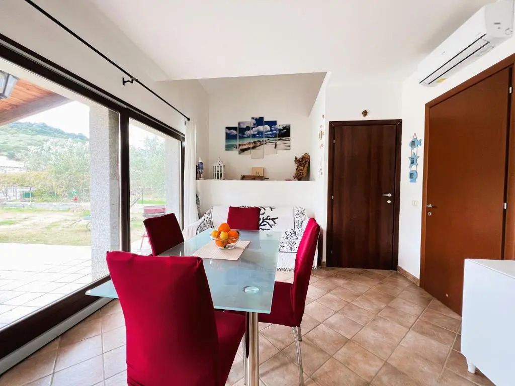 Villa del Moro, FREE WIFI, 300mt from Sinzias Beach