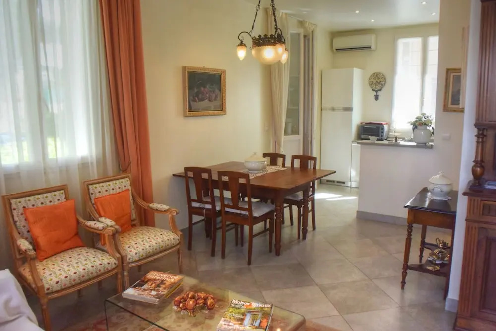 Bel appartement 3P dans villa