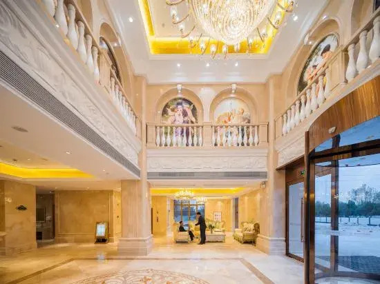 Vienna International Hotel (Xinyang High Speed Rail East Station Branch)