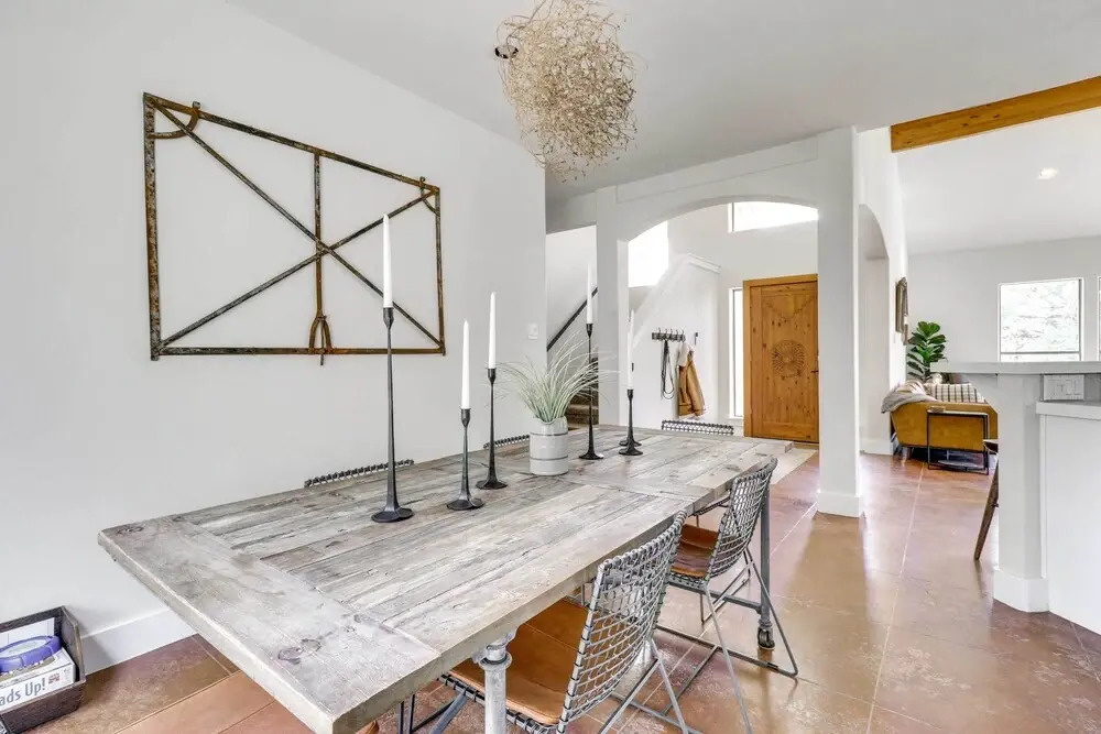 Shaded Getaway with BBQ and Fire Pit in Austin!