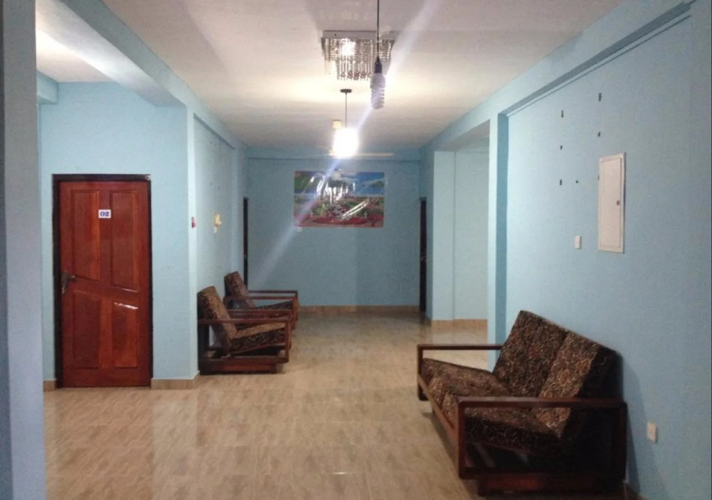 Blue Whale Hotel