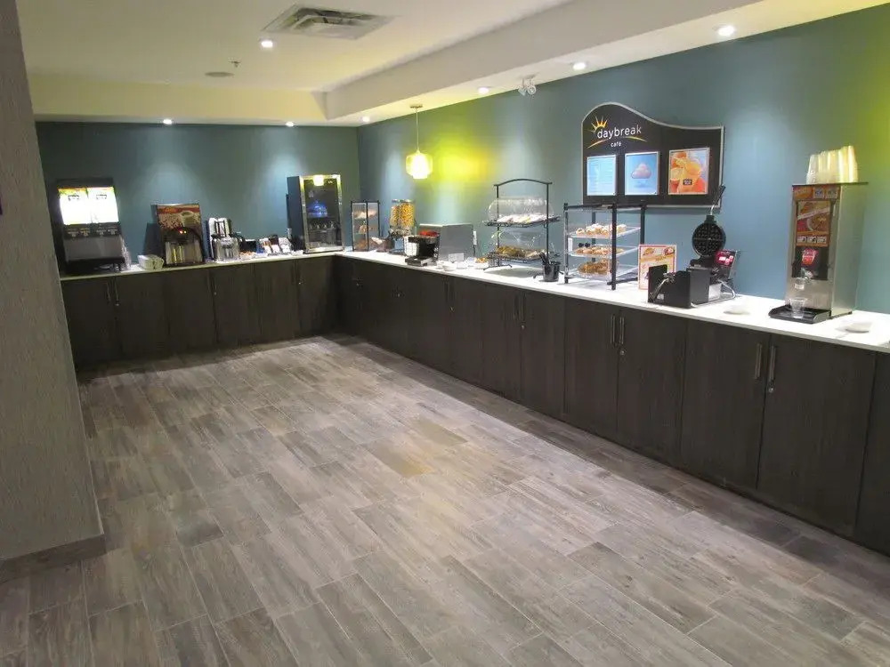 Airdrie Inn & Suites