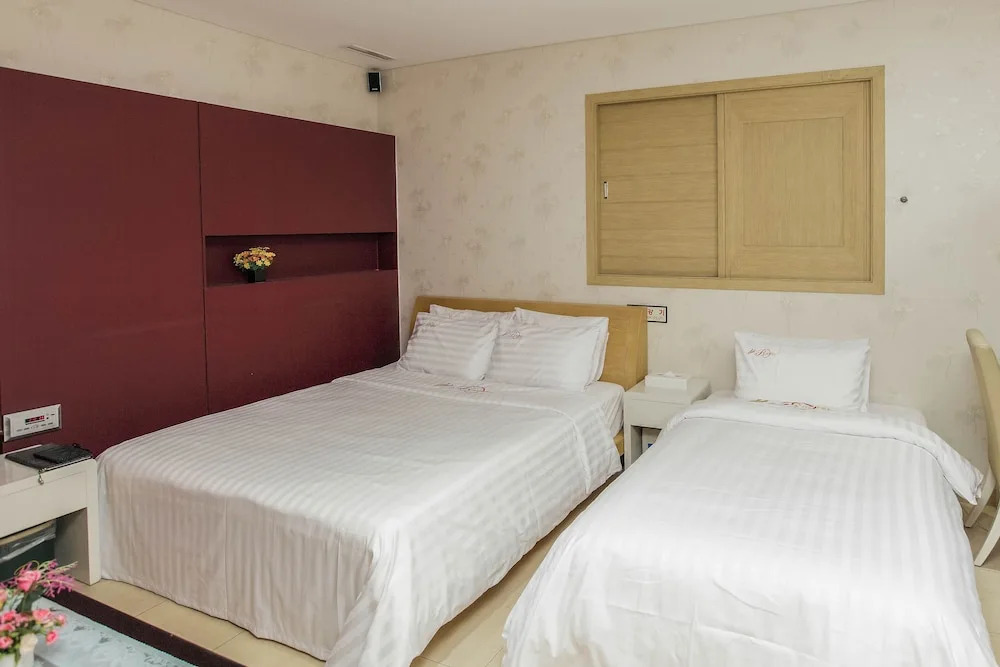 Cheonan B Hotel