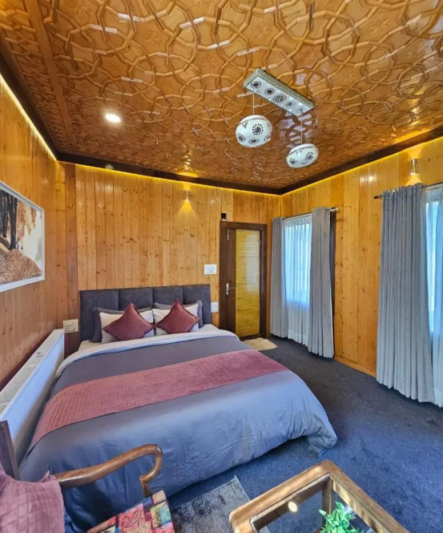Gulmarg Woods by Stay Pattern