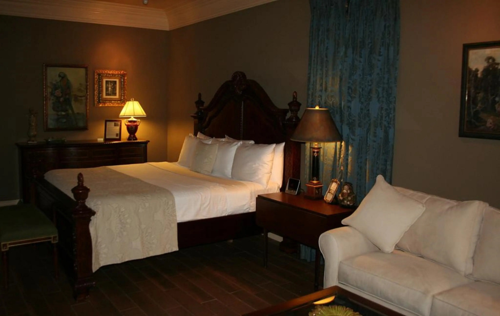 The Inn at Houmas House Estate