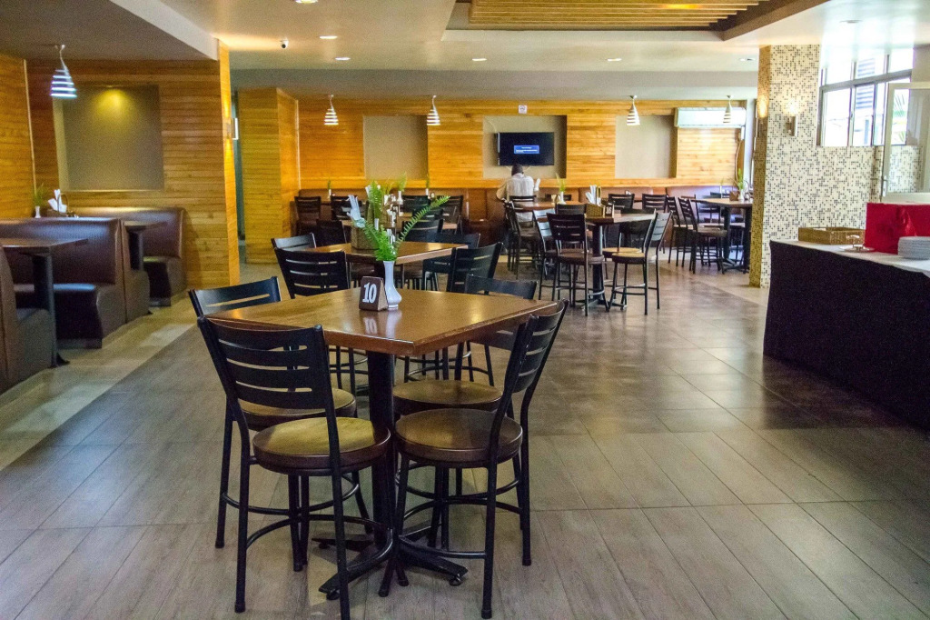 VICTORIA COMFORT INN