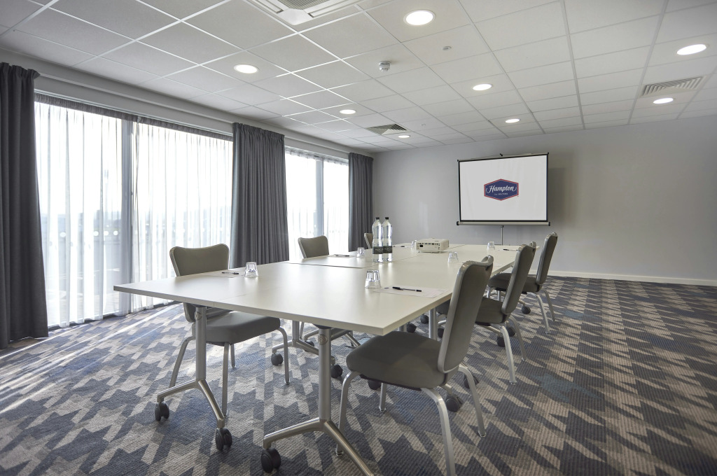 Hampton By Hilton Humberside Airport