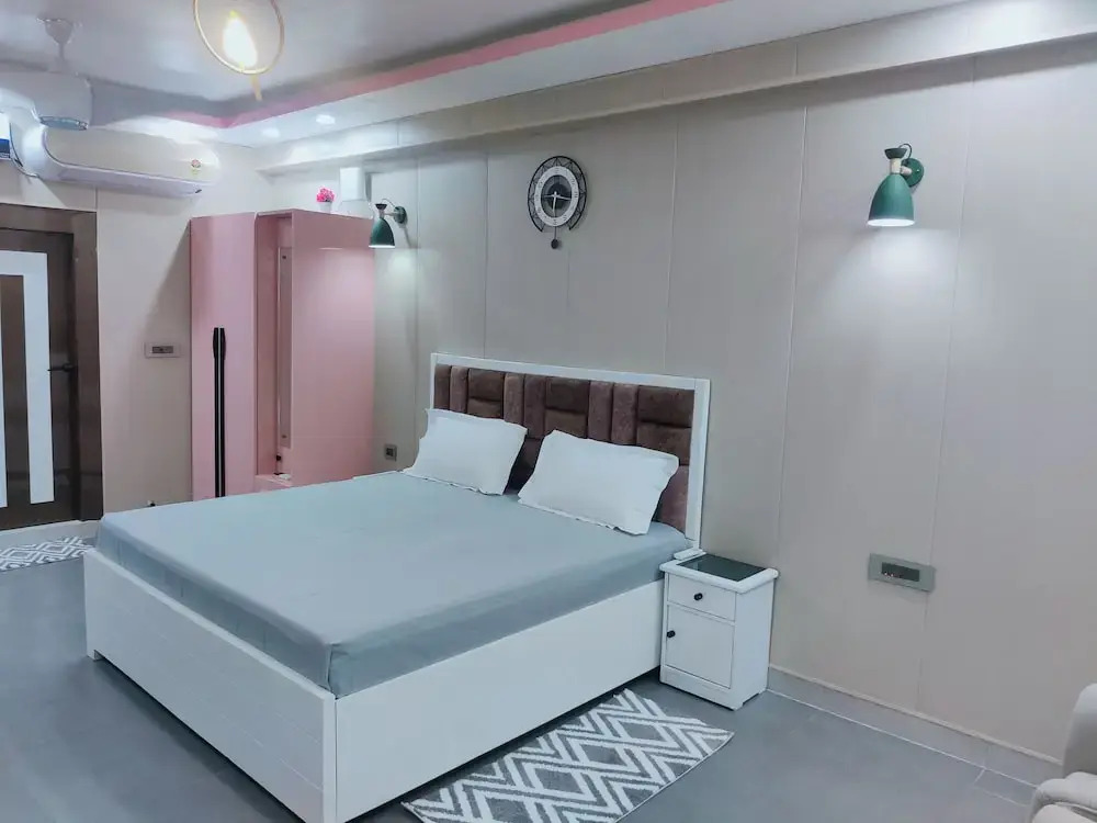 Luxury Studio Apartment in Noida
