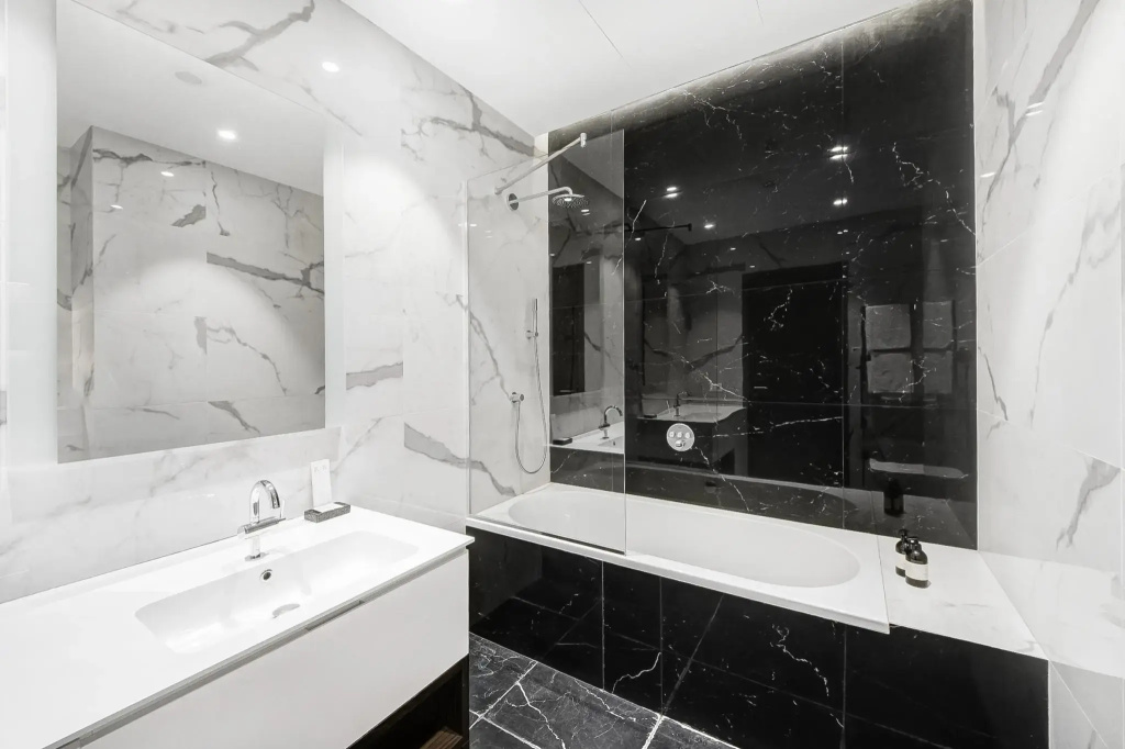 Апартаменты Fly Apartments  на проезде 1-й Красногвардейский