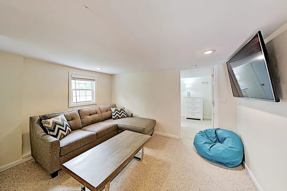 439block 5 Bedroom Home