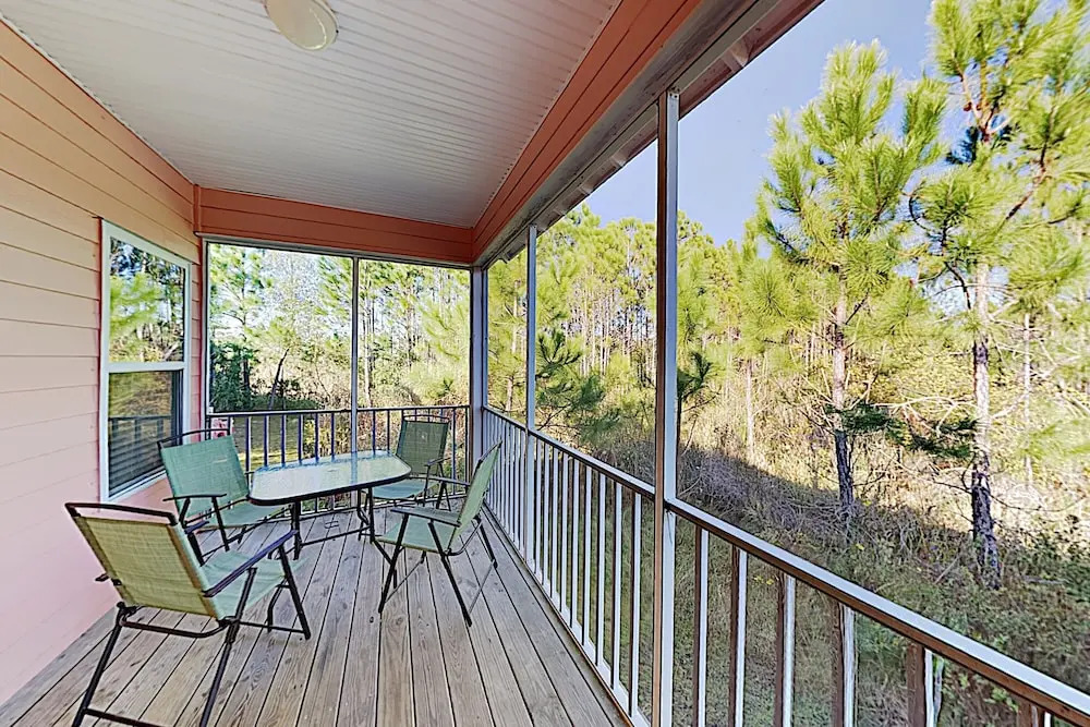 Updated Beach W/ Pools - Walk To Waves! 3 Bedroom Cabin