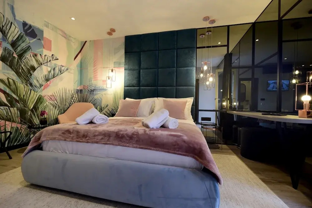 The Lion Rooms