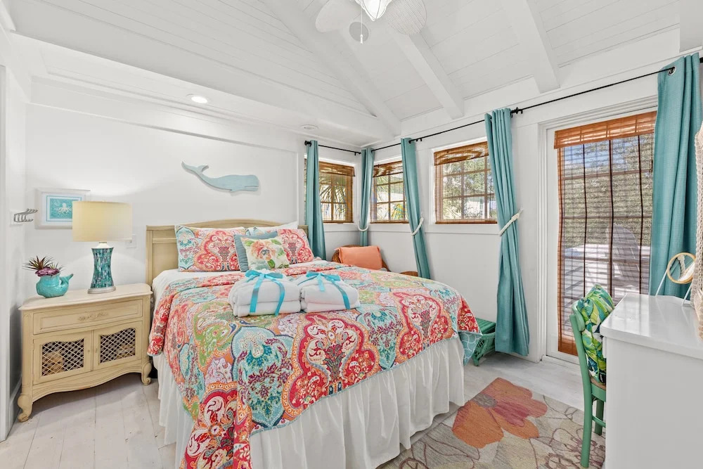 Quaint 2BR/25BA Cottage Nestled Between 30A & Panama City Beach! Sleeps 6