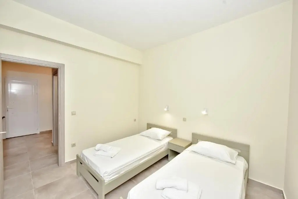 Golden Dream Apartments