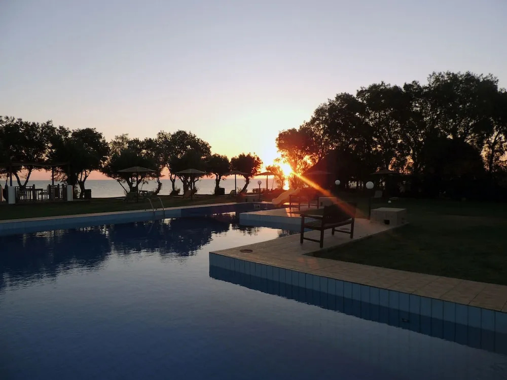 Arion Beach Hotel