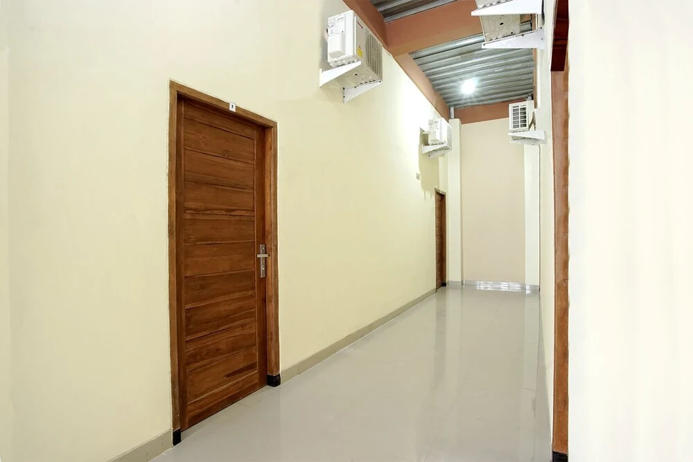 Eirini Family Homestay by OYO Rooms