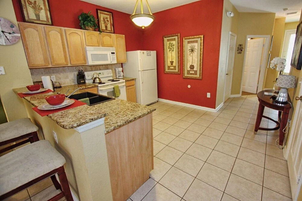 2582 Windsor Hills