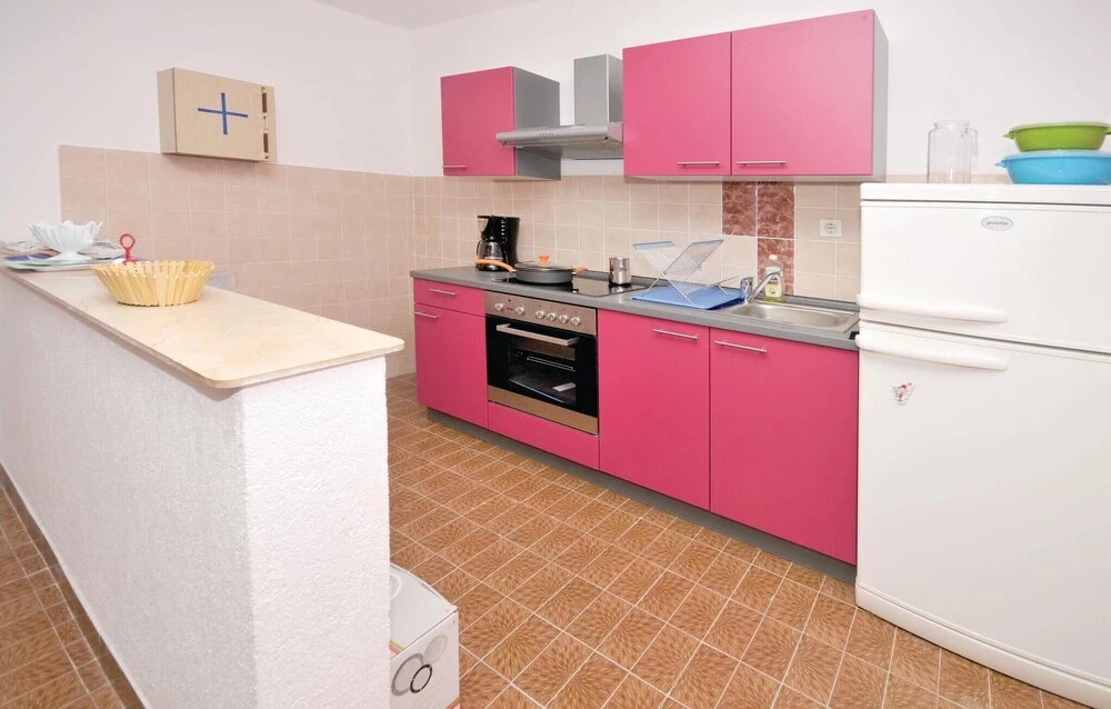 Stunning Home in Marina With Wifi and 2 Bedrooms