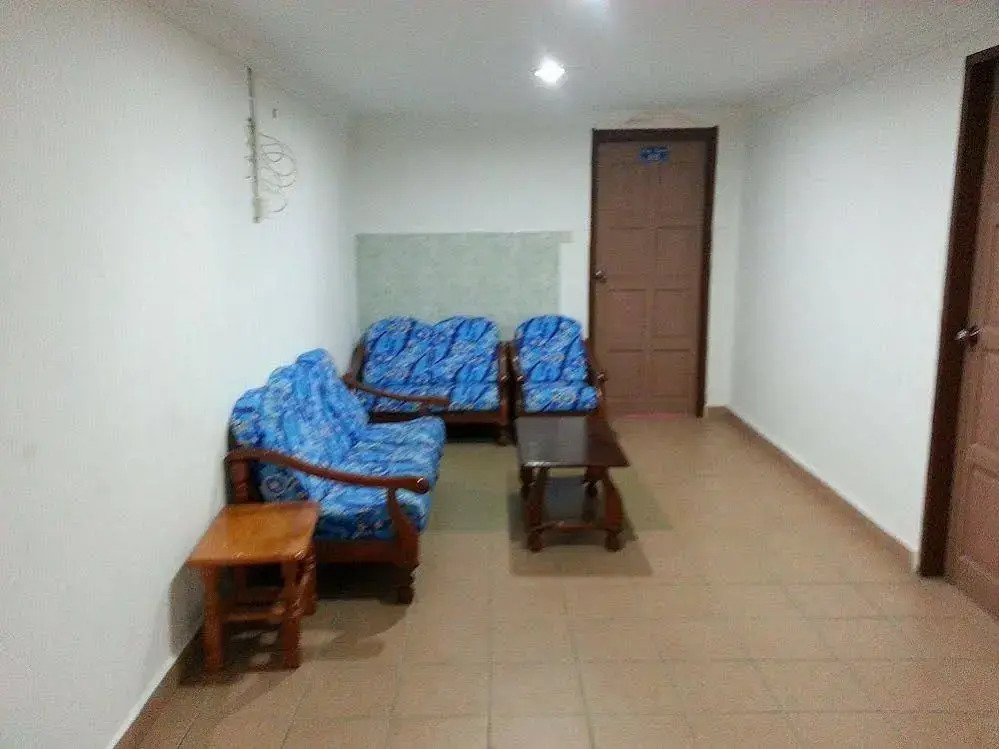 OYO 89850 Mutiara Motel