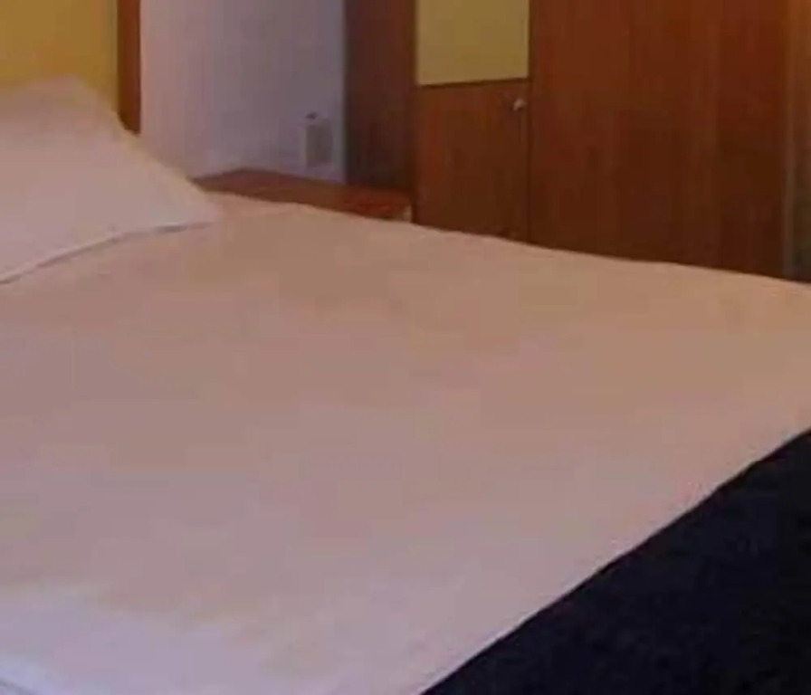 Plus Hotel