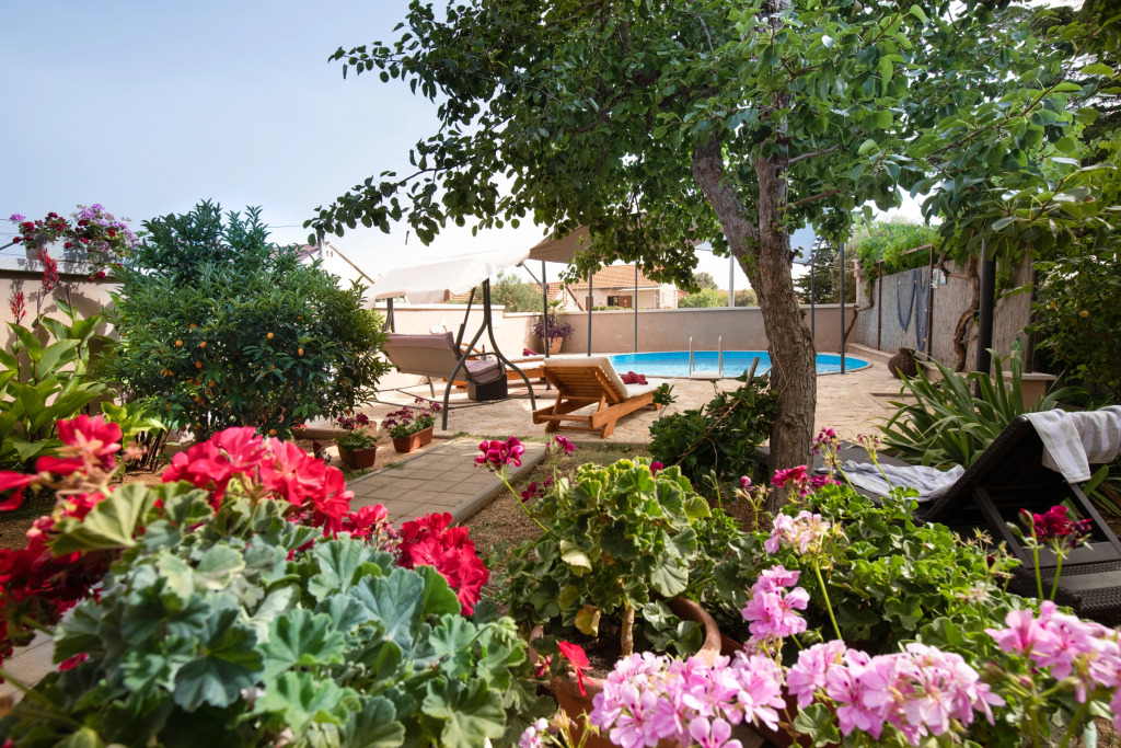 Pool Apartment Bakija