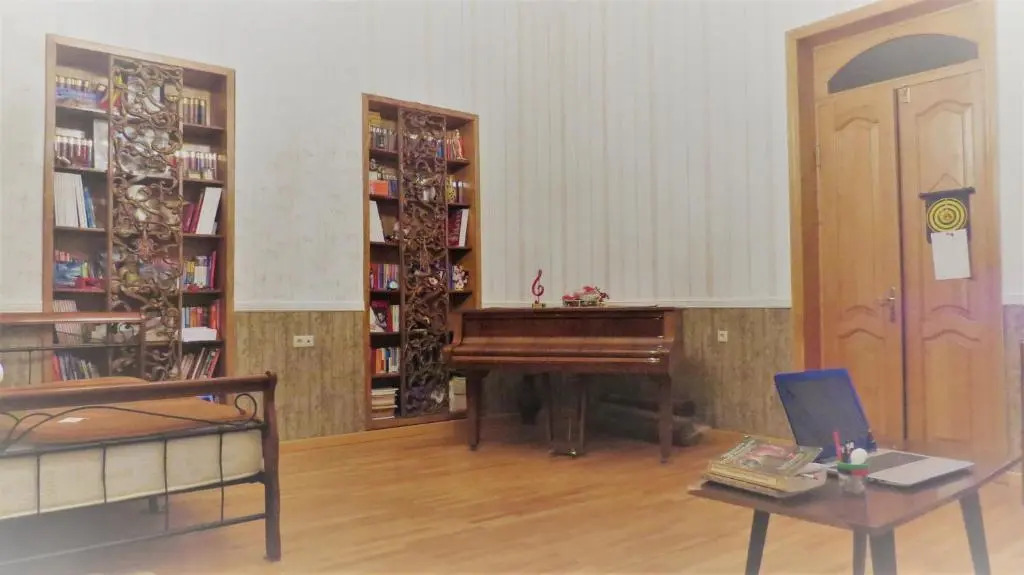 Kutaisi Center Guesthouse