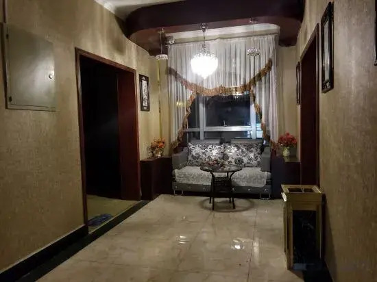 Korla Zhongtai Business Hotel