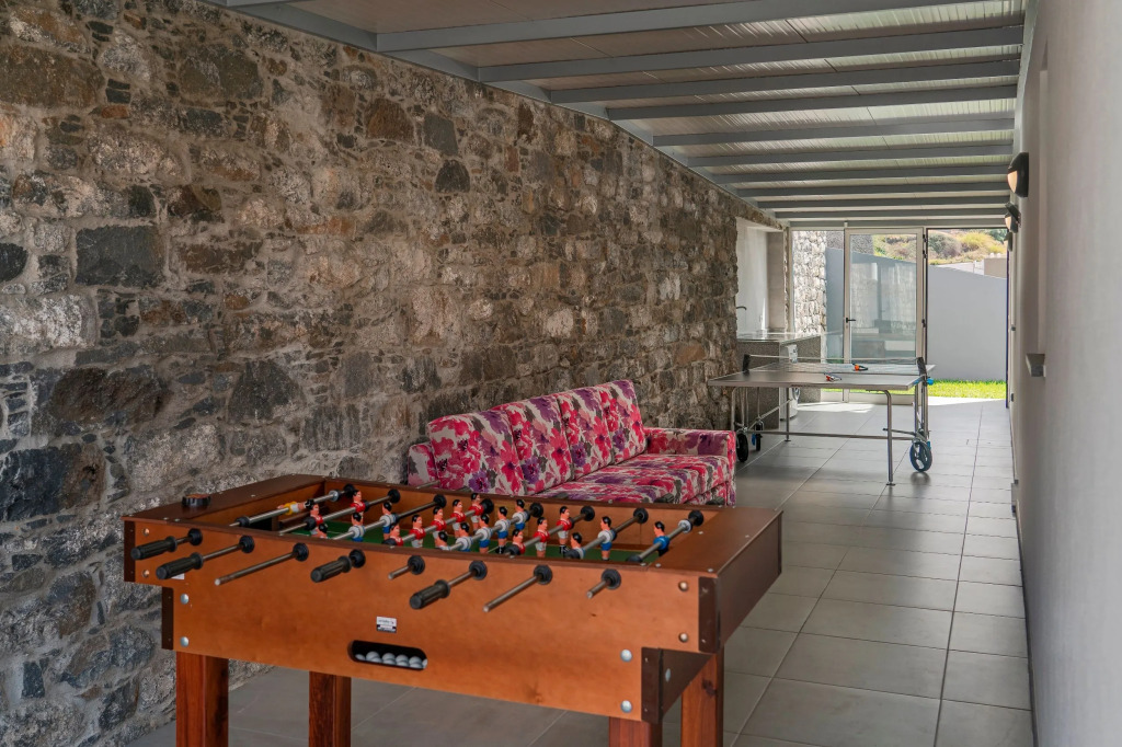 Beautiful Modern Villa in Calheta – CalhetaScape