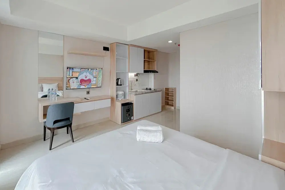 Studio Modern Style at Grand Sungkono Lagoon Apartment