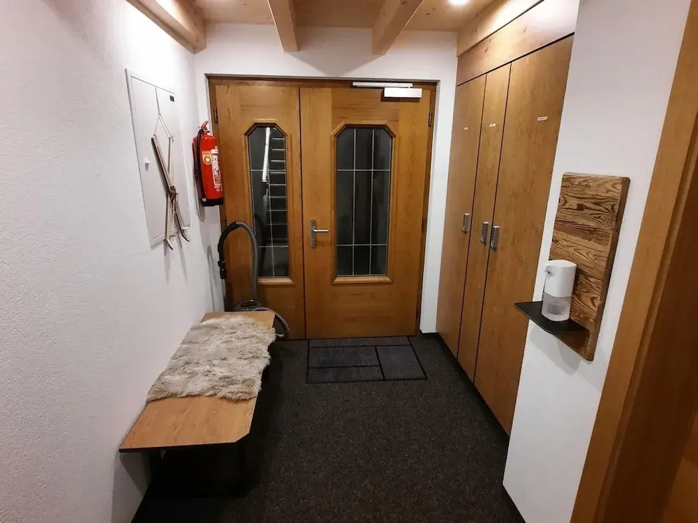 Apartment in Ski Paradise near Trails