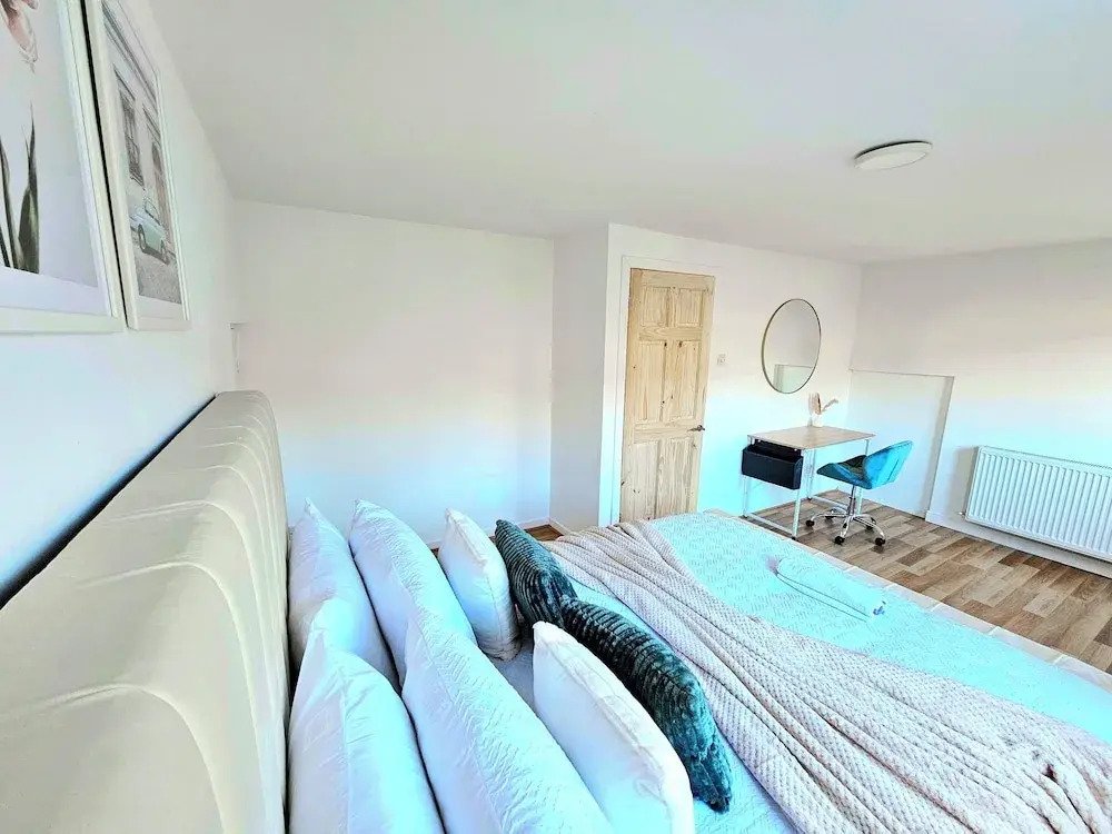 Spacious Haven with Free Parking
