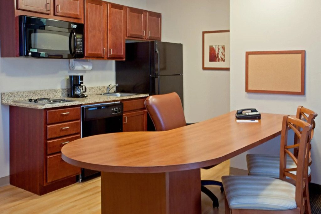 Candlewood Suites Houston Westchase - Westheimer by IHG