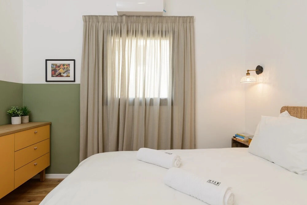 Rambam Residence nachalat binyamin By Localz