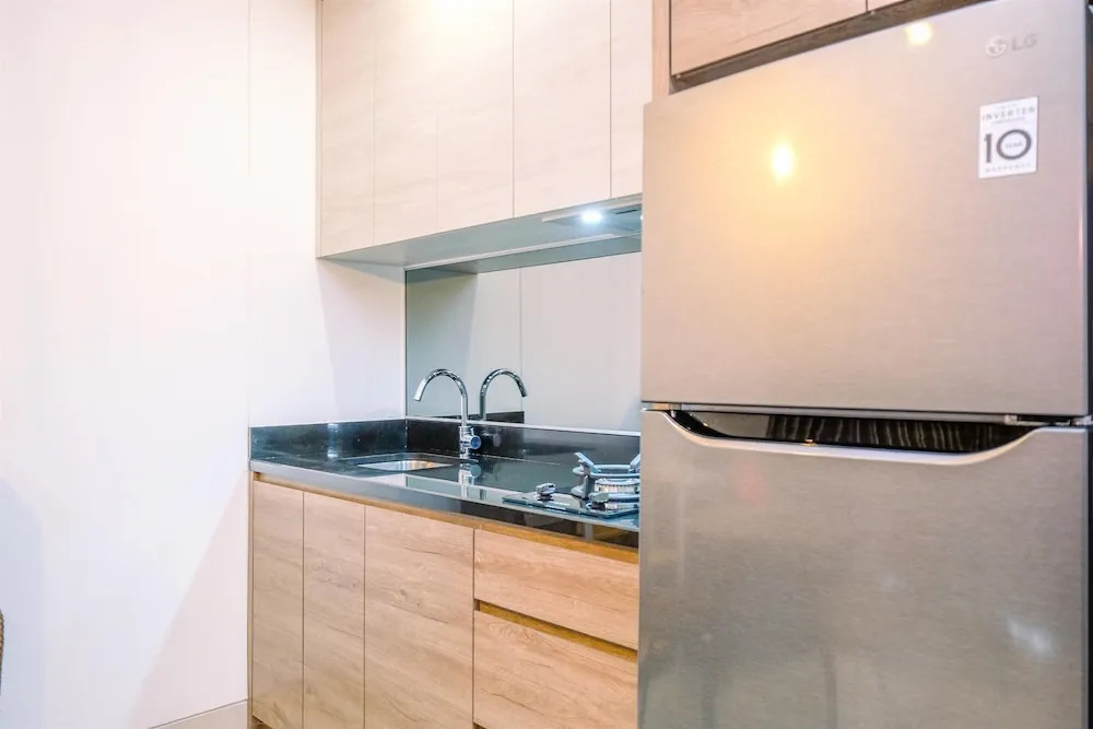 Best Homey And Nice 1Br At Ciputra World 2 Apartment