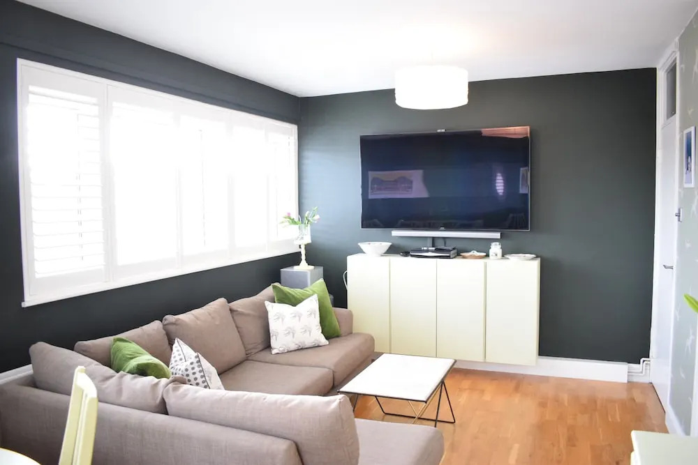 1 Bedroom Flat With Roof Terrace In Fulham
