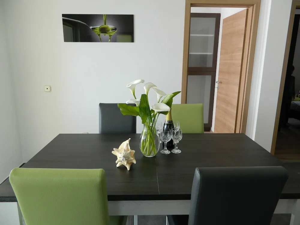 Apartmani Marinović