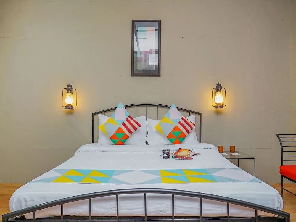 OYO 19577 Home Cozy Heritage Cottage Lonavala
