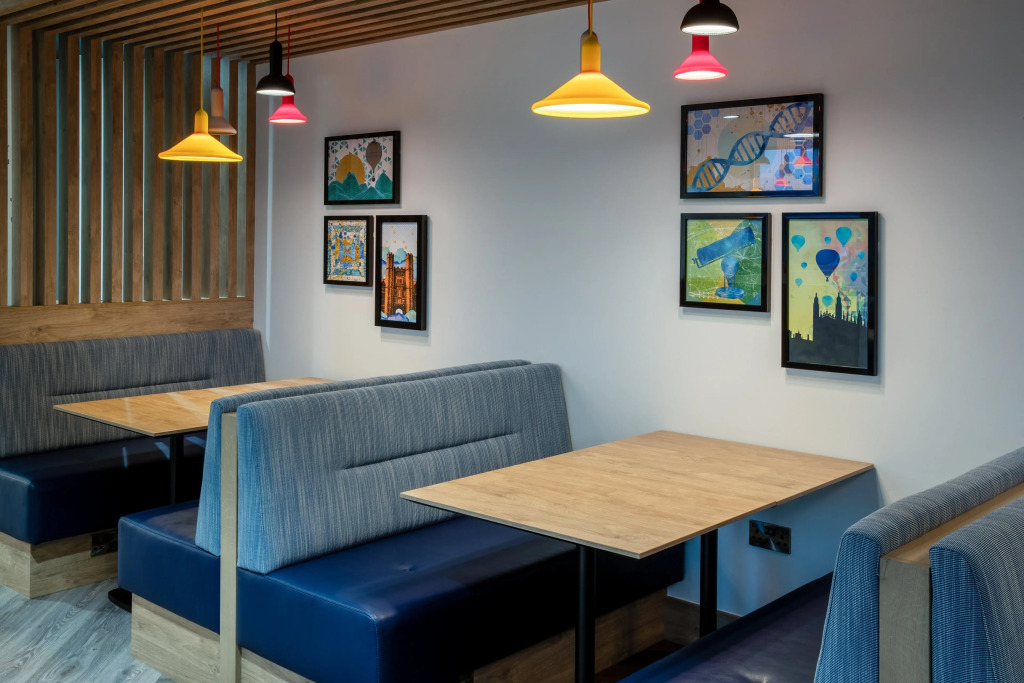 Holiday Inn Express Cambridge West - Cambourne by IHG