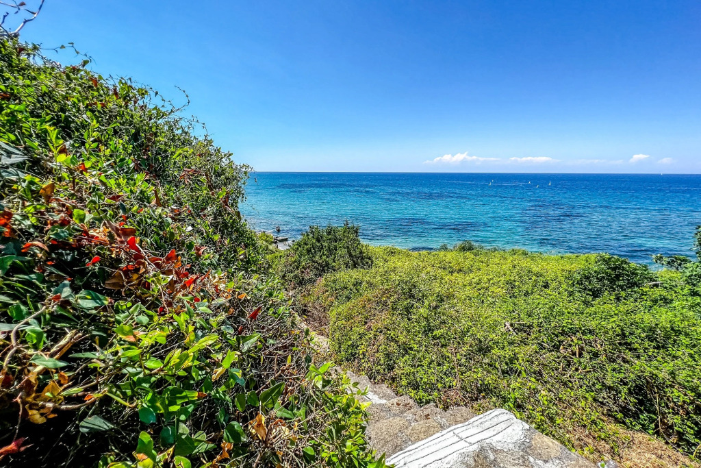 Fantastic Villa with Private Beach in Girne
