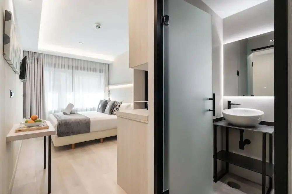 Dobo Madrid SB203