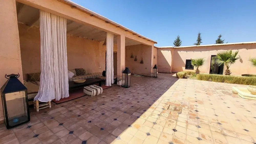 Tawenza Lodge