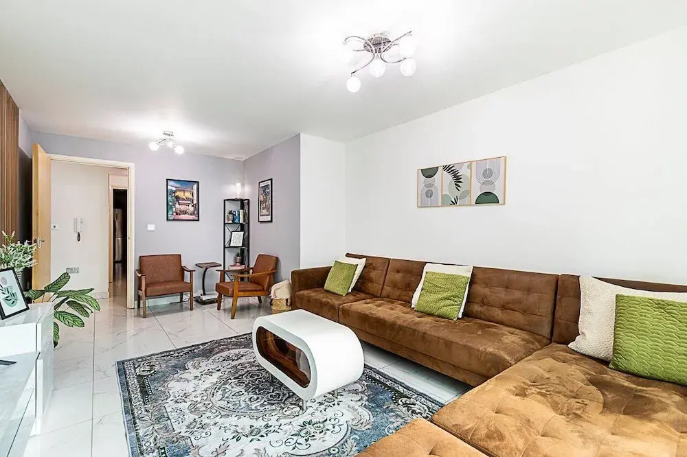 Modern and Minimalist Flat in Vauxhall
