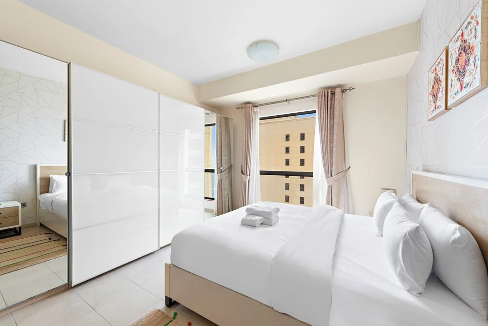 Stonetree - Spacious 2 BR - Near Beach