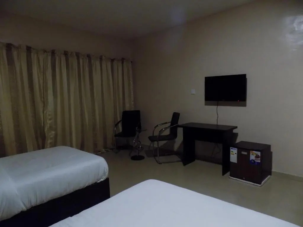 Posh Hotel and Suites Ikeja