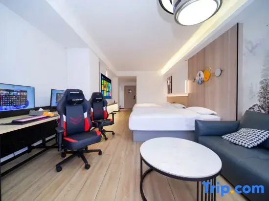Luban esports hotel (Haikou Meiyuan Road No.4 Middle School Branch)